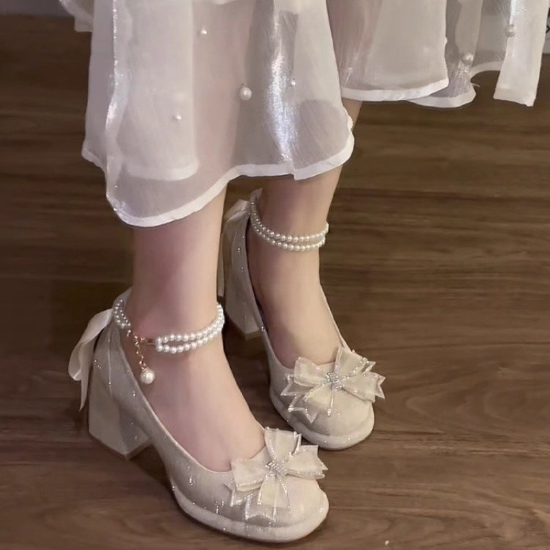 รองเท้าส้นบล็อกแบบแพลตฟอร์มประ - Pump Heel Block บทวิจารณ์และราคา