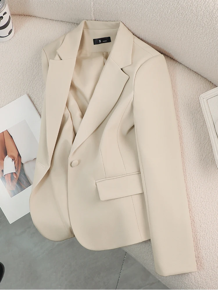 เสื้อเบลเซอร์ผู้หญิง สีแดง เขี - Women Formal Wear With Black Blazer บทวิจารณ์และราคา