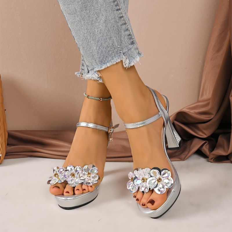 รองเท้าส้นตึกแบบรัดส้นรูปปากปล - Pump Heel Block บทวิจารณ์และราคา