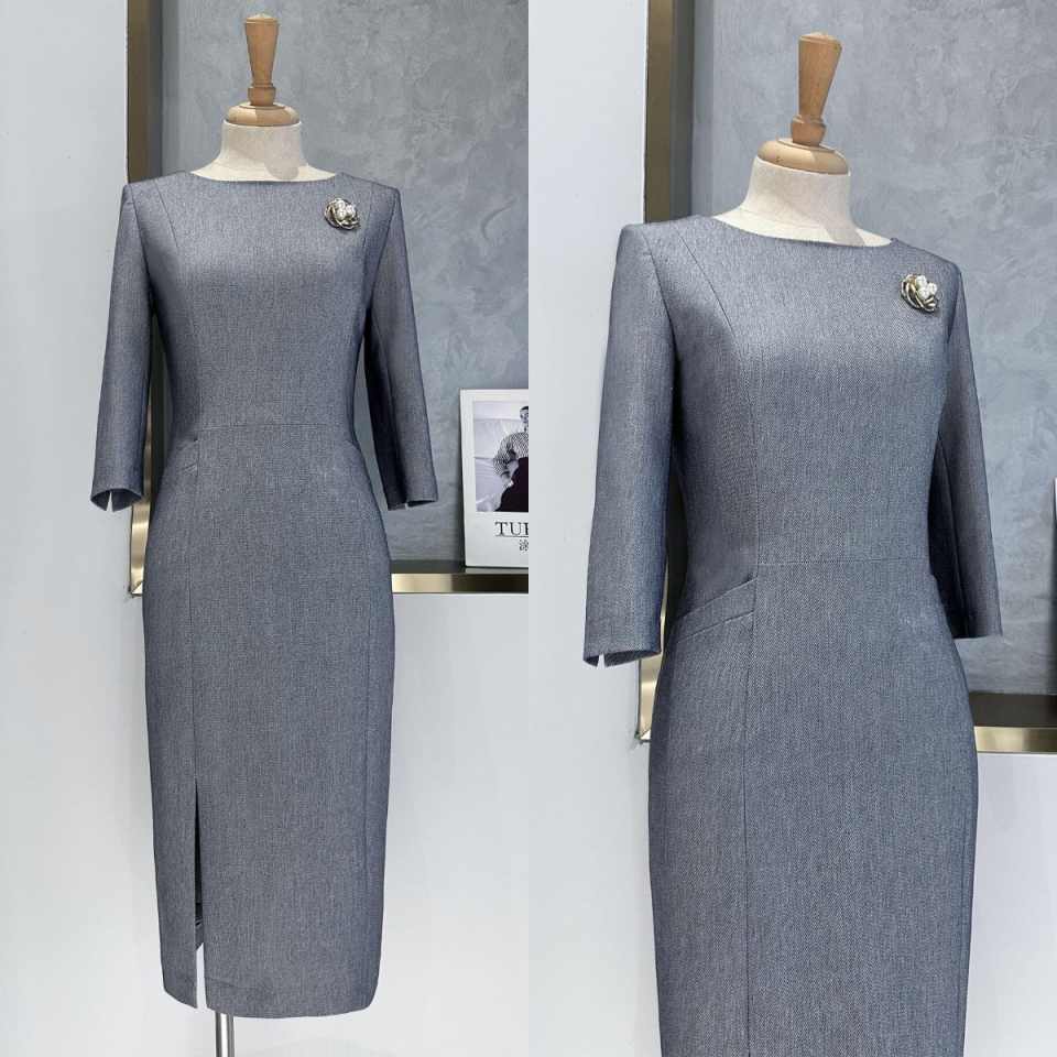 ชุดสูทผู้หญิงสีเทาหรูหราพร้อมด - Women Formal Wear For Conference บทวิจารณ์และราคา