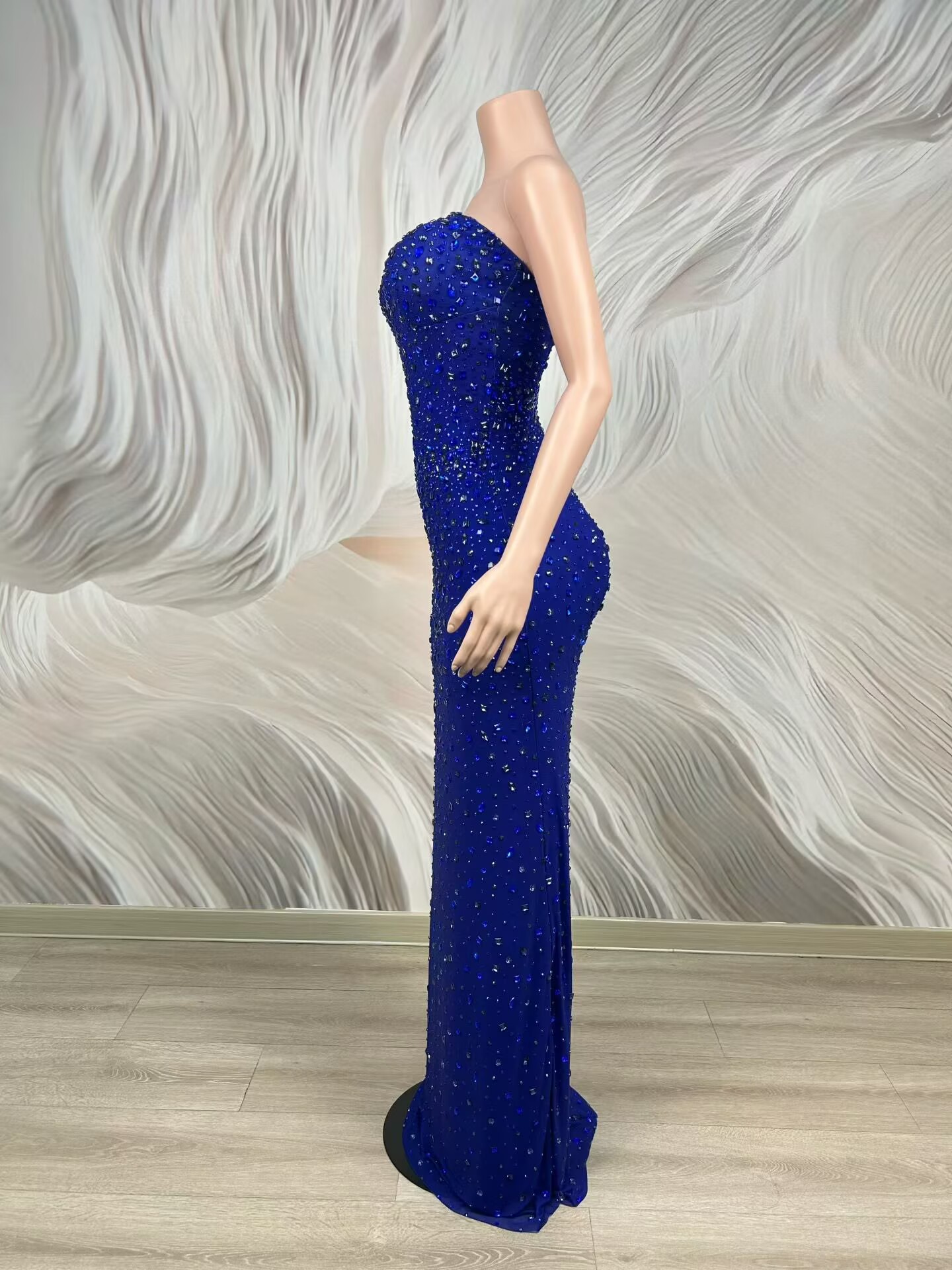 ชุดราตรีเกาะอกสีน้ำเงินประดับค - Women Luxury Formal Wear บทวิจารณ์และราคา